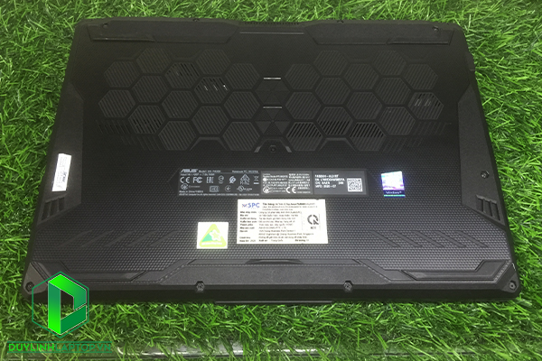 Laptop Asus TUF Gaming A15 FA506IH_FA506IH | R5-4600H | RAM 8GB | SSD 512GB| NVIDIA GeForce GTX 1650 4GB | 15,6Inch FHD IPS 144Hz