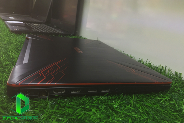 Laptop Asus TUF Gaming FX504GD_FX80GD | i5-8300H | RAM 8GB | SSD 250GB + HDD 1 TB | NVIDIA GeForce GTX 1050 4GB | 15,6Inch FHD IPS