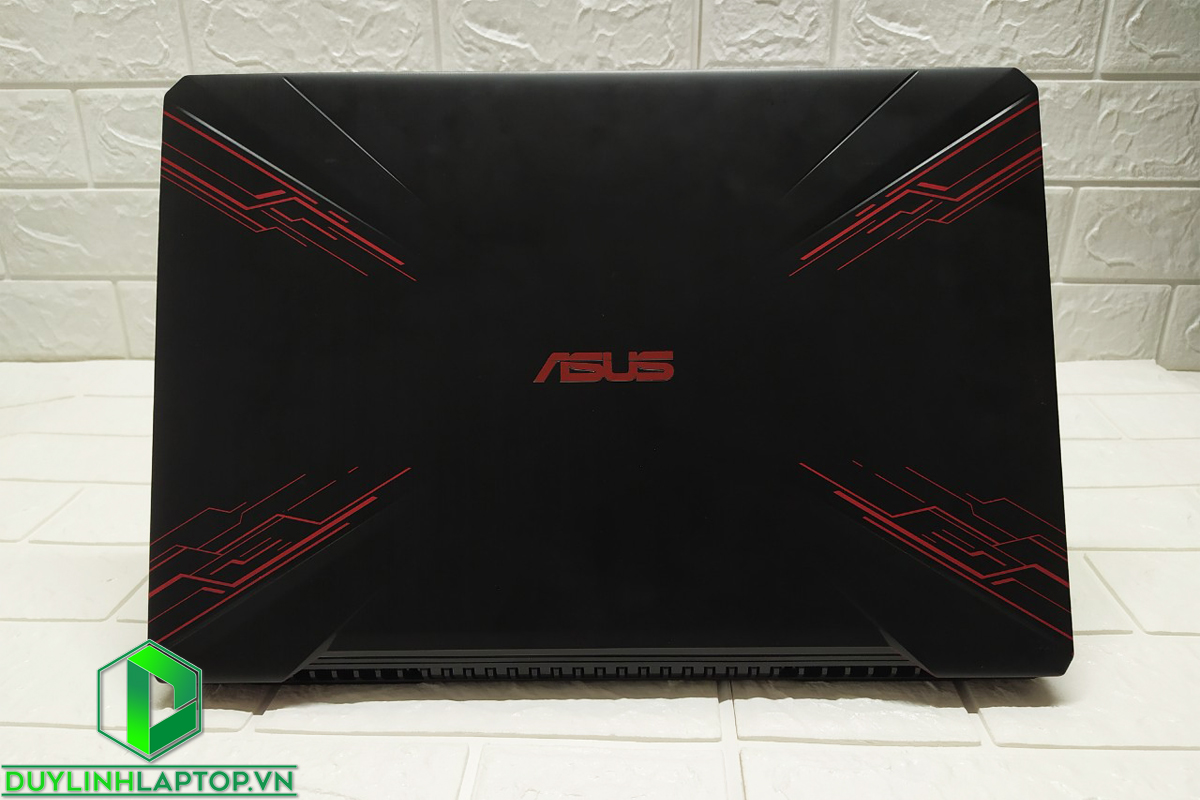Laptop ASUS TUF Gaming FX504GE (15,6" FHD/i5 8300H 2,3GHz/8GB/1TB SSHD/NVIDIA GeForce GTX 1050 4GB)