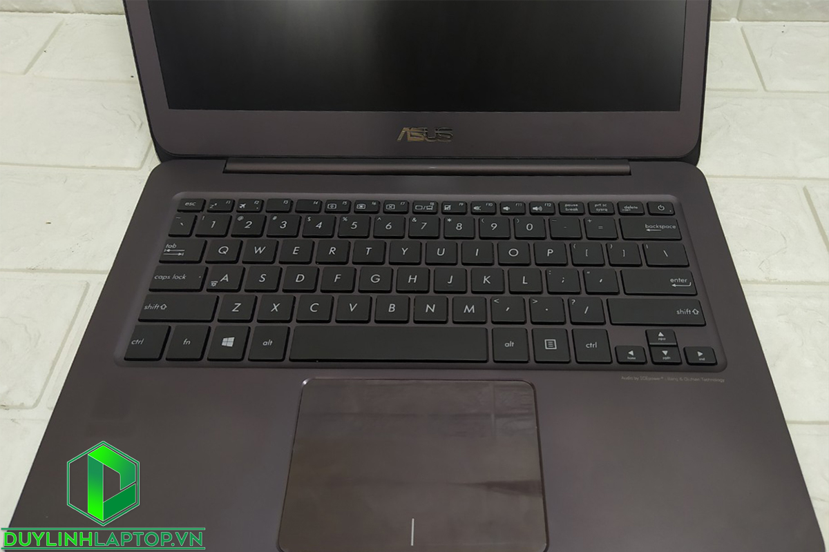 Laptop Asus Zenbook UX305FA | M-5Y71 | RAM 8GB | SSD 180GB | HD Graphic 5300 | 13,3Inch FHD