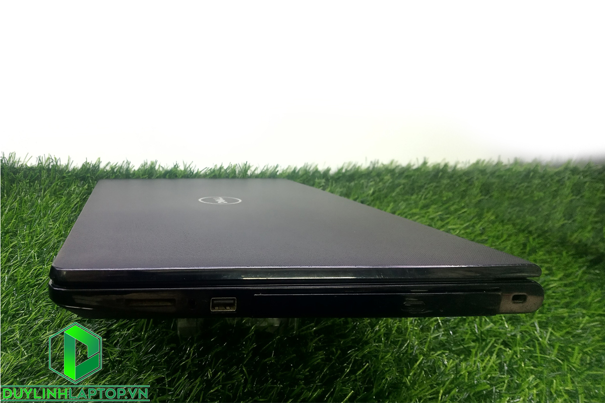 Dell Inspiron 3567 | i3-6006U | RAM 8GB | SSD 120GB + HDD 1TB | AMD Radeon R5 M330 | 15,6Inch HD