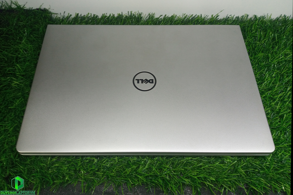 Laptop Dell Inspiron 5559 | i7-6500U | RAM 8GB | SSD 240GB + HDD 1TB | AMD R5 M335 | 16,5Inch HD