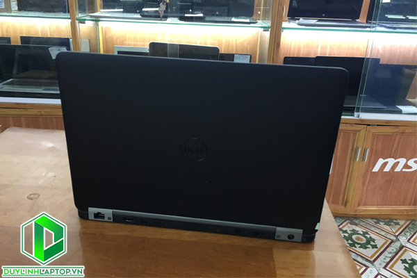 Dell Latitude E7270 12.5 inch WLED HD Windows 10 Pro Core i7 6600U / 240GB SSD / HD (1366x768)