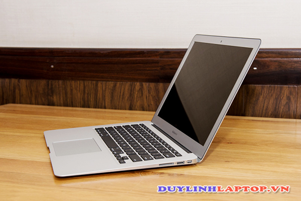 Macbook Air 13.3'' 2015 MJVE2 cũ (CPU i5 1.6 Ghz, Ram 4G, SSD128GB, Card Intel HD 6000, Pin 4h)