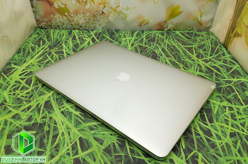 Macbook Pro Rentina 15