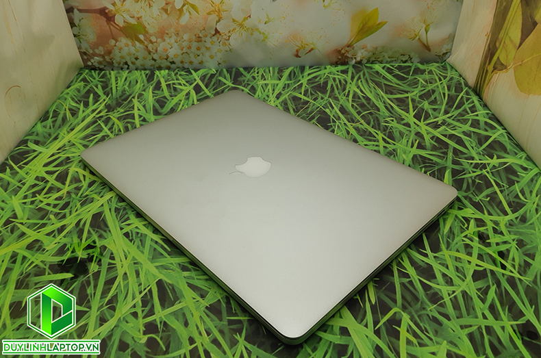 Macbook Pro Rentina 15