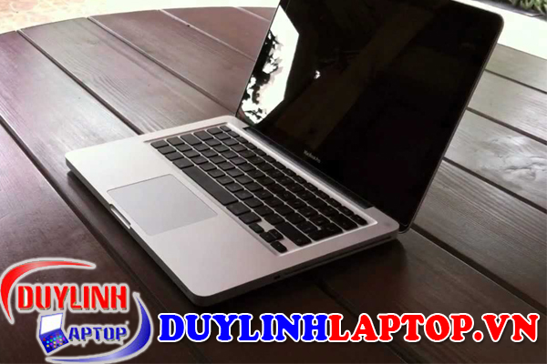 Macbook Pro 2010 cũ ( CPU Core i7, RAM 8GB, HDD 500GB)