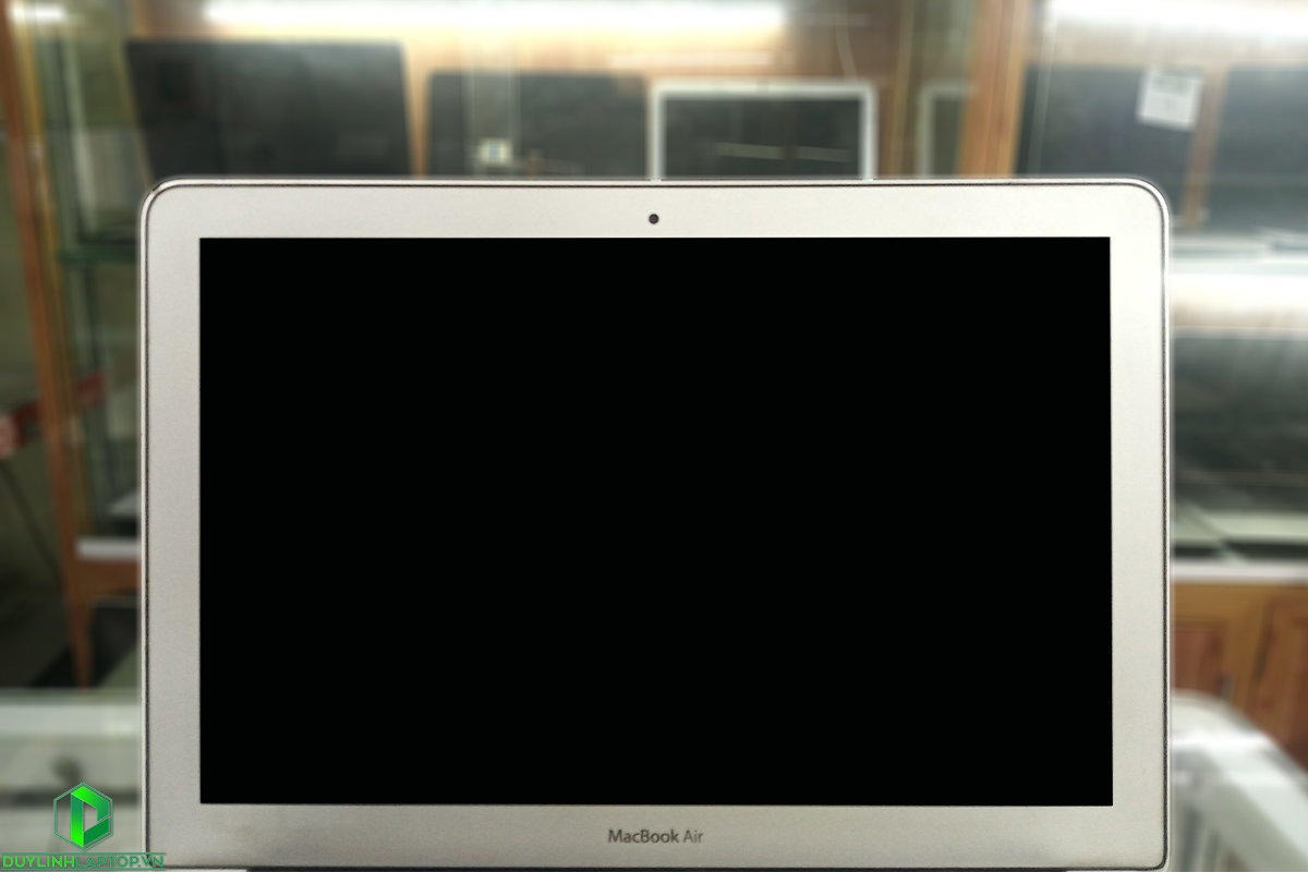 Macbook Air 2011 | i5 | RAM 4GB | SSD 128GB | 13Inch HD