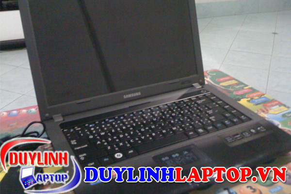 Laptop Samsung R439 cũ (CPU core i5, ram 2Gb, ổ 320Gb, màn 14.0, pin 2h)