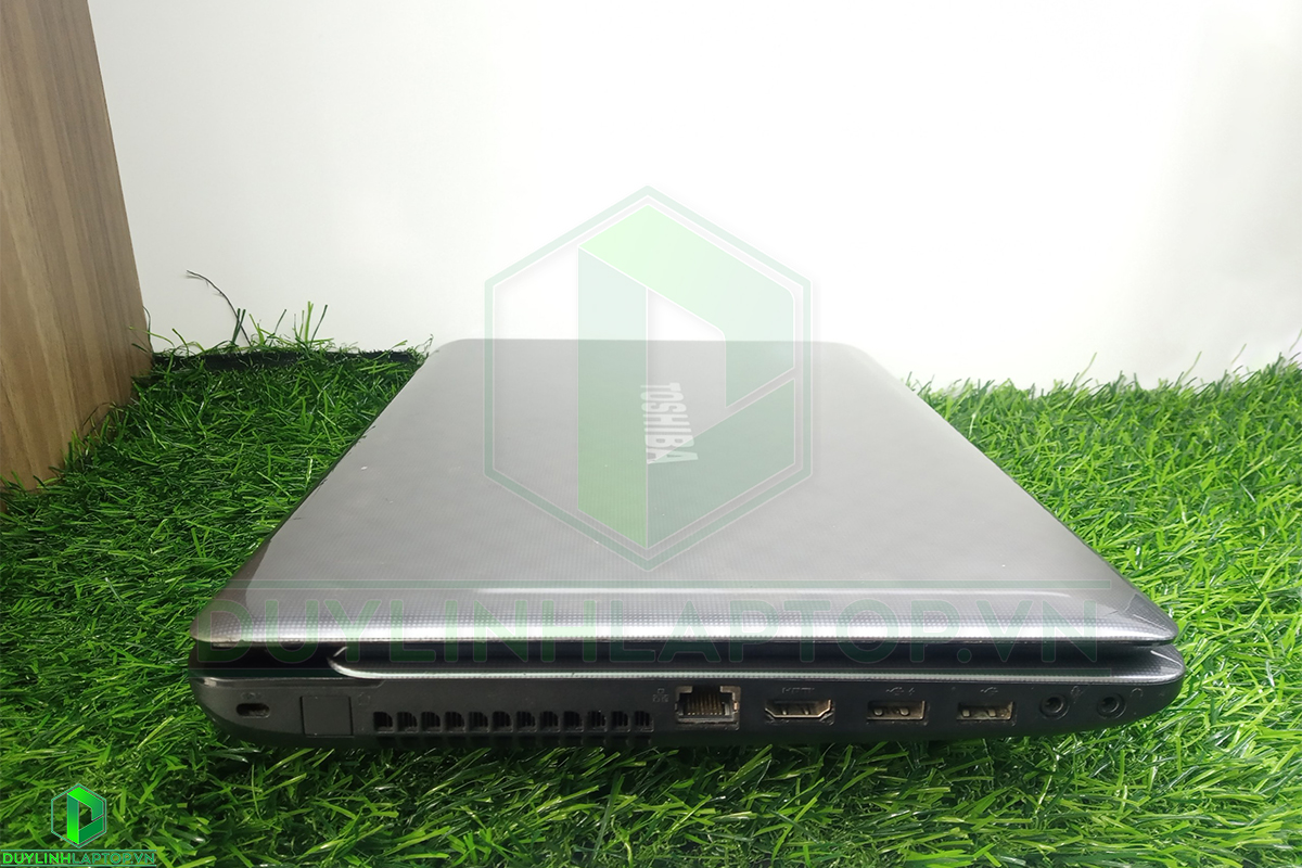 Laptop Toshiba Satellite L745 | i3-2330M | RAM 4GB | HDD 500GB | HD Graphics | 14 HD