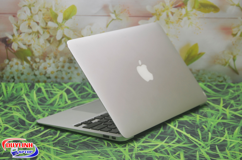 Macbook-Air-cu-MD223LLA-7