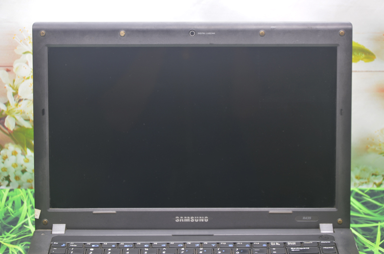 Laptop-Samsung-R439-4