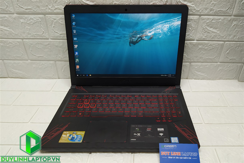 Laptop ASUS TUF Gaming FX504GE (15,6 FHD/i5 8300H 2,3GHz/8GB/1TB SSHD/NVIDIA GeForce GTX 1050 4GB)